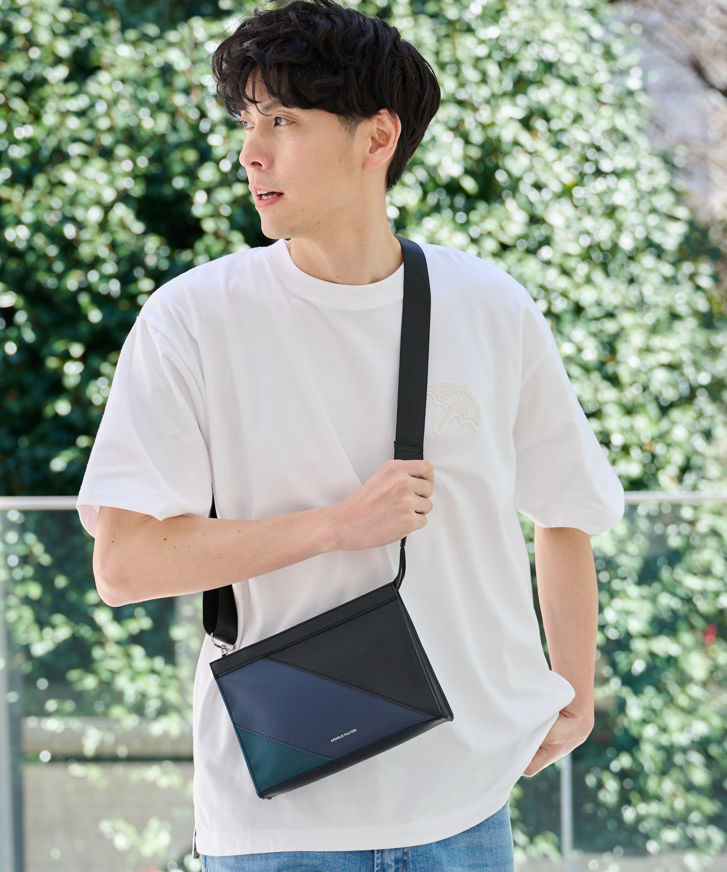 Arnold Palmer フェイクレザー パネルショルダーバッグ